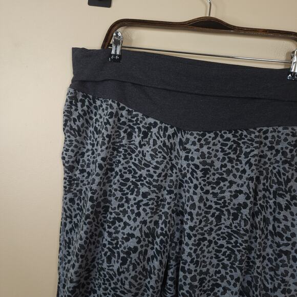 Old Navy Maternity Rollover-Waist Vintage Jogger Sweatpants in Gray Size L - Picture 4 of 10